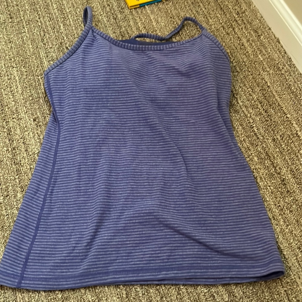 Lululemon tank with pads